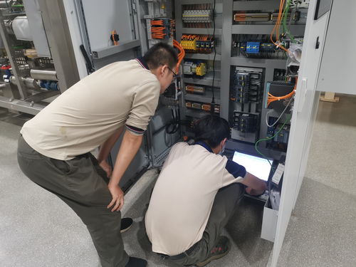 云南中烟红云红河集团红河卷烟厂 开启制丝设备 精 专 维保模式